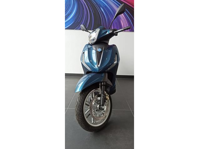 Piaggio Beverly 300 