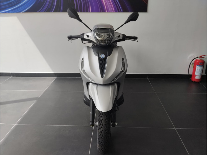 Piaggio Beverly 300 