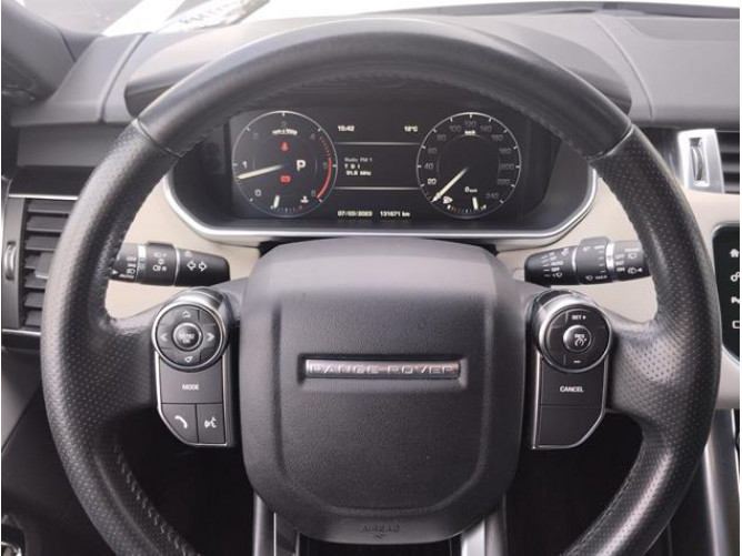 Land Rover Range Rover Sport 3.0 HSE AUT 4WD 