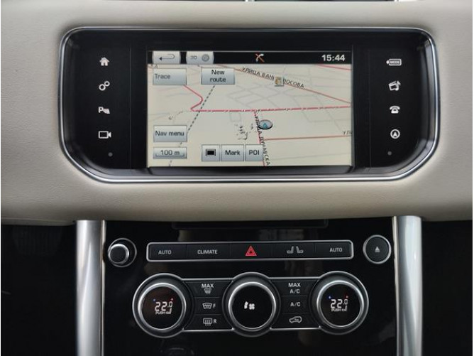 Land Rover Range Rover Sport 3.0 HSE AUT 4WD 