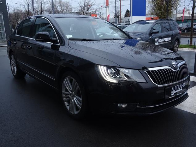 Škoda Superb 2.0 TDI Elegance DSG 