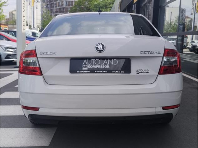 Škoda Octavia 1.6 TDI Style 