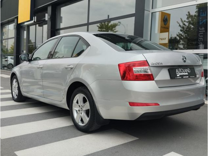 Škoda Octavia 1.6 TDI Ambition DSG 