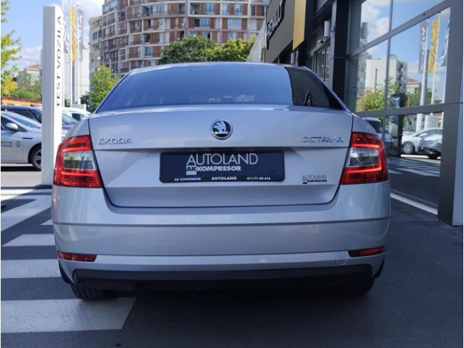 Škoda Octavia 1.6 TDI Ambition 