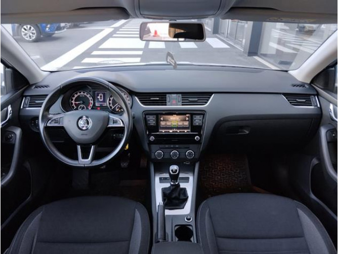 Škoda Octavia 1.6 TDI Ambition 