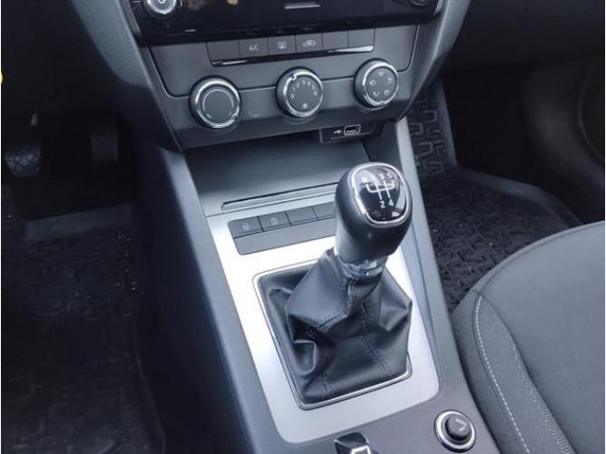 Škoda Octavia 1.6 TDI Ambition 