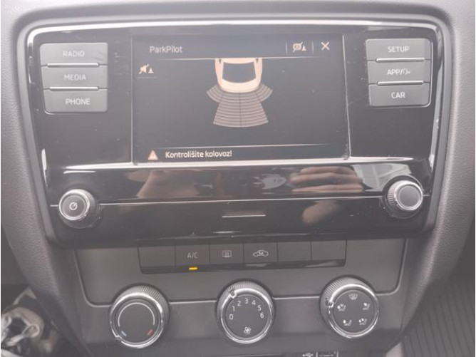 Škoda Octavia 1.6 TDI Ambition DSG 