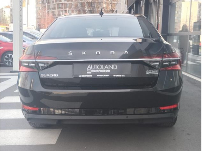 Škoda Superb 2.0 TDI Ambition DSG 