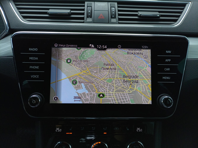 Škoda Superb 2.0 TDI Ambition DSG 
