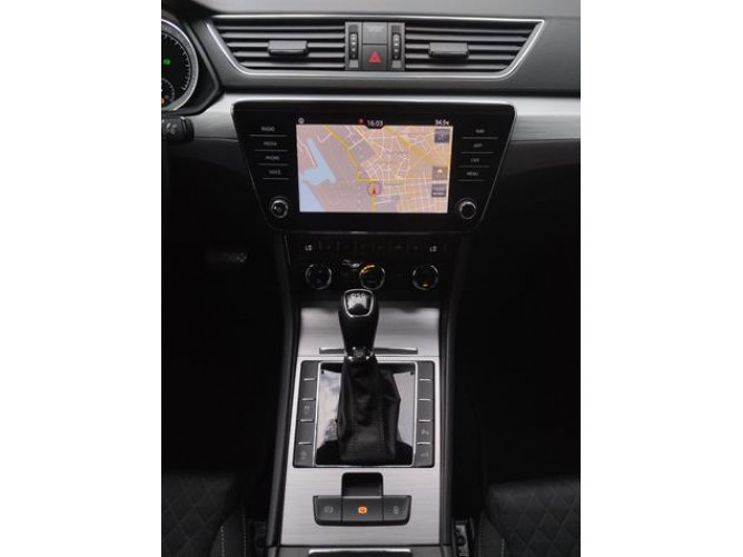 Škoda Superb 2.0 TDI Style DSG 