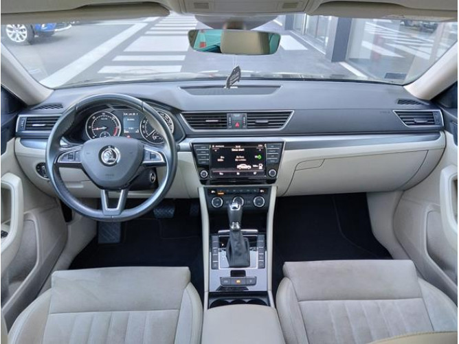 Škoda Superb 2.0 TDI DSG Style 