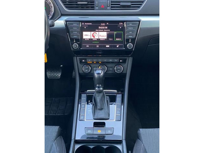 Škoda Superb 2.0 TDI Ambition DSG 