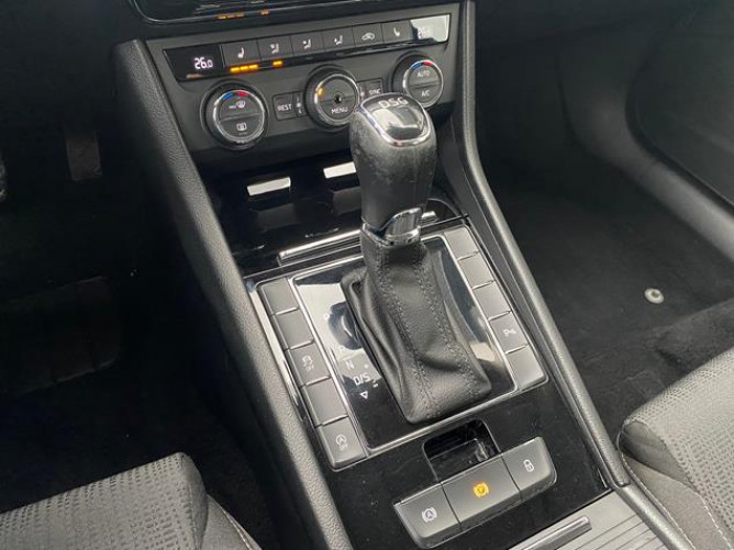 Škoda Superb 2.0 TDI Ambition DSG 