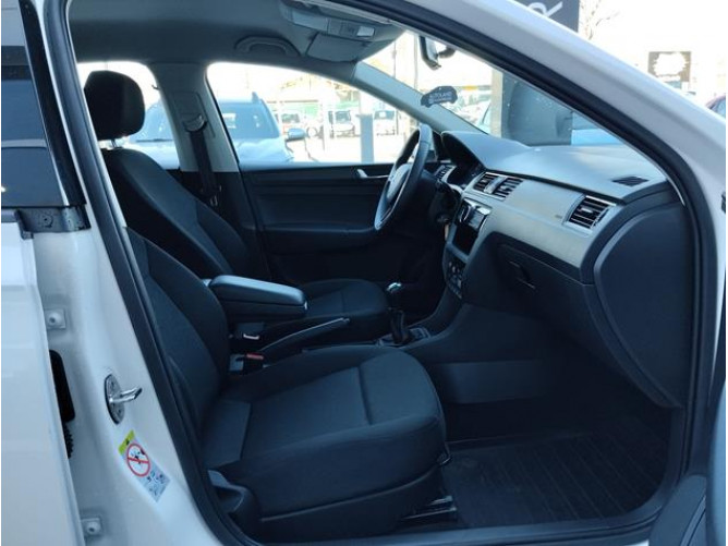 Škoda Rapid 1.0 TSI Active 