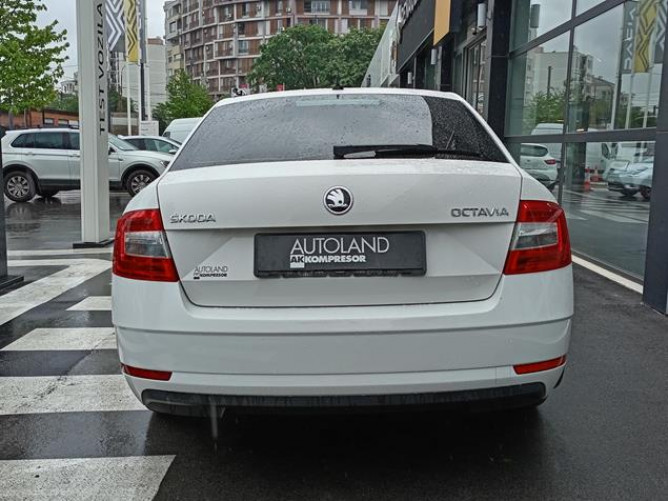 Škoda Octavia 1.0 TSI Ambition 