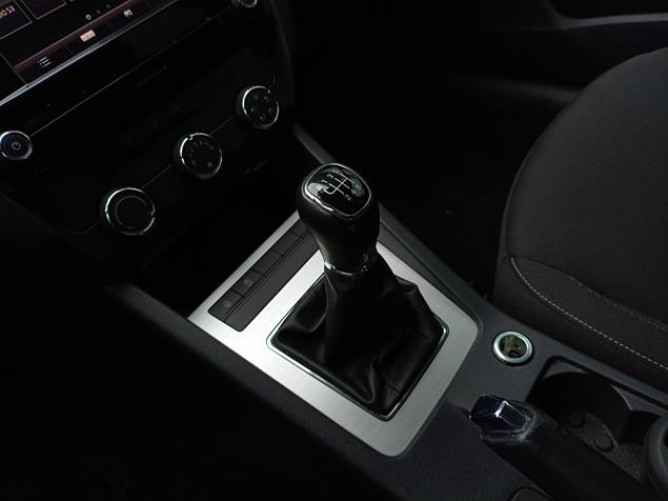 Škoda Octavia 1.0 TSI Ambition 