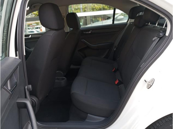 Škoda Rapid 1.0 TSI Active 