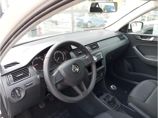 Škoda Rapid 1.0 TSI Active 
