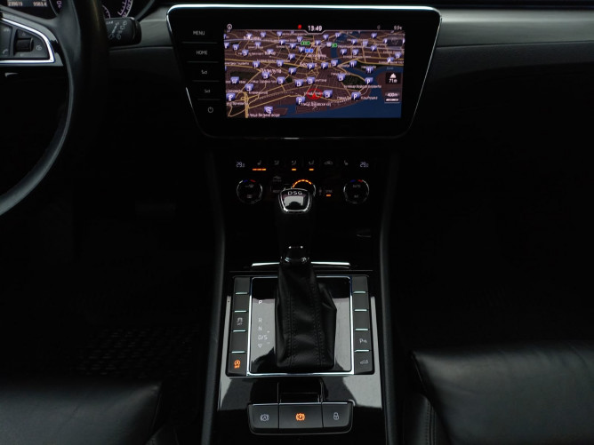 Škoda Superb 2.0 TDI DSG Style SW 