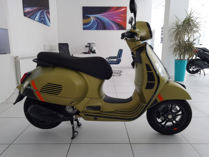 Vespa GTS 300 HPE Super S 