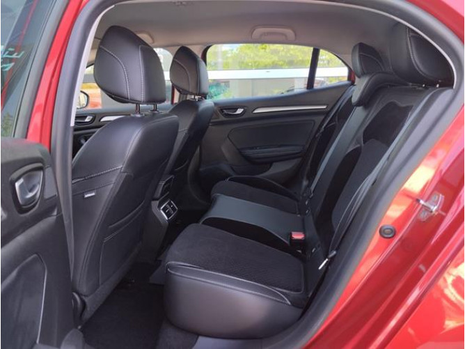 Renault Megane 1.3 tCe Intens 