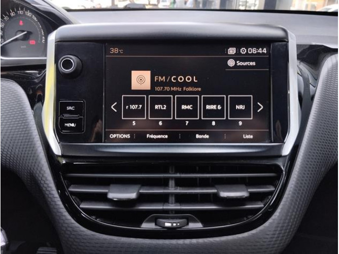 Peugeot 2008 1.6 HDI Allure 