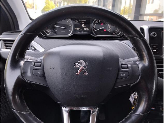 Peugeot 2008 1.6 HDI Allure 