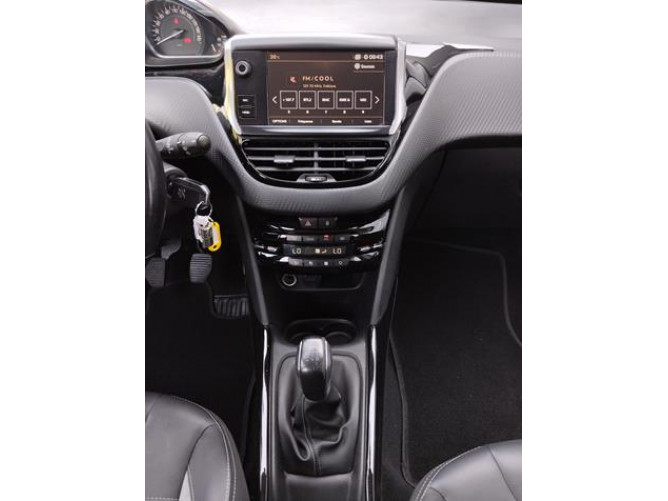 Peugeot 2008 1.6 HDI Allure 