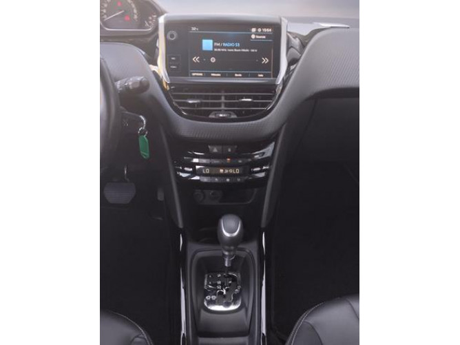 Peugeot 2008 1.5 HDI Allure AUT 