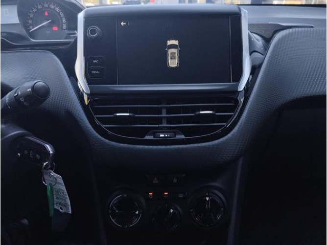 Peugeot 2008 1.5 HDI Business 
