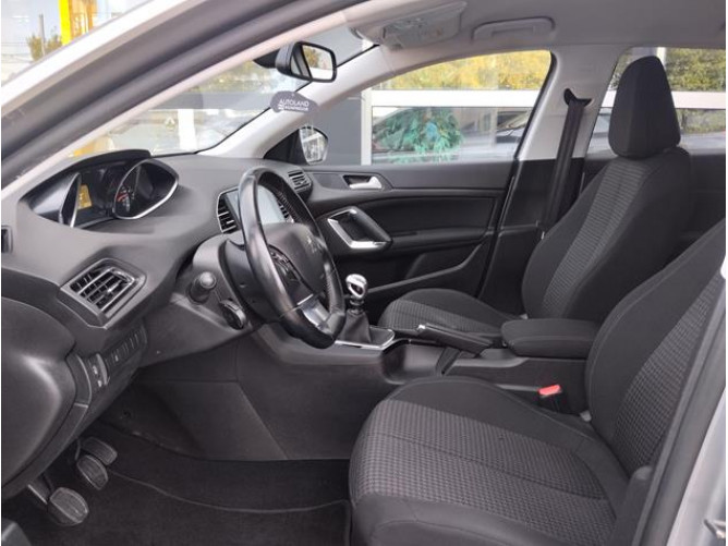 Peugeot 308 1.5 HDI Style 