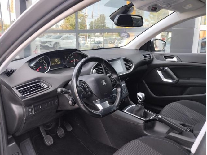 Peugeot 308 1.5 HDI Style 