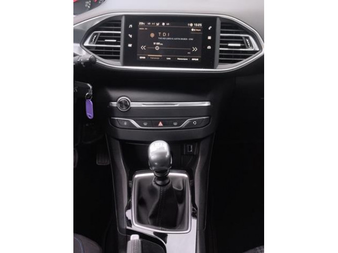Peugeot 308 1.5 HDI Style 