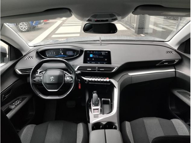 Peugeot 3008 1.5 HDI Business AUT 