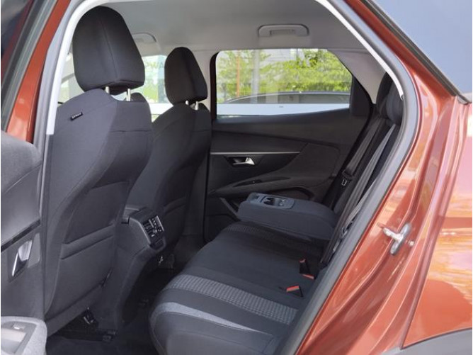 Peugeot 3008 1.5 HDI Business AUT 