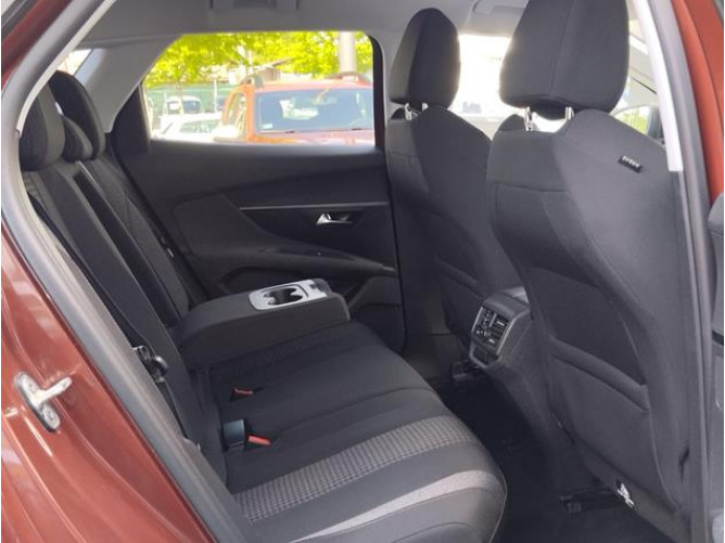 Peugeot 3008 1.5 HDI Business AUT 