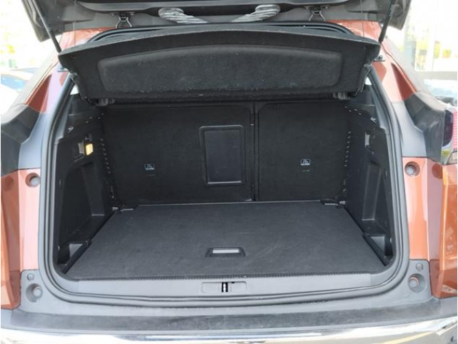 Peugeot 3008 1.5 HDI Business AUT 