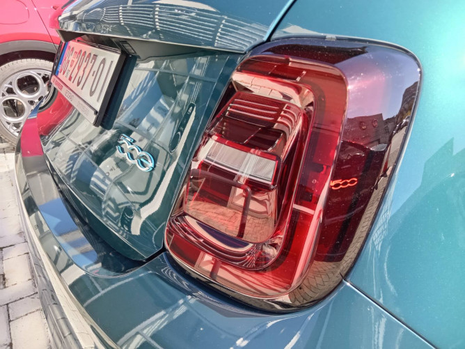 Fiat 500e BEV 42KWH 118ks  LA PRIMA DEMO 