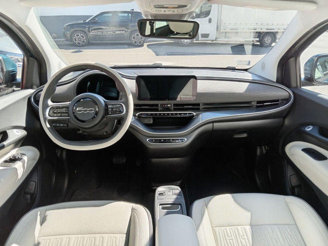 Fiat 500e BEV 42KWH 118ks  LA PRIMA DEMO 