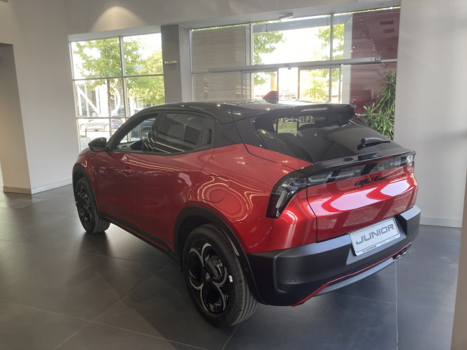 Alfa Romeo Junior 1.2 136ks MHEV DCT6 SPECIALE 