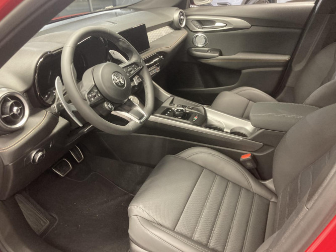 Alfa Romeo Tonale 1.5 MHEV 160ks DCT7 VELOCE 