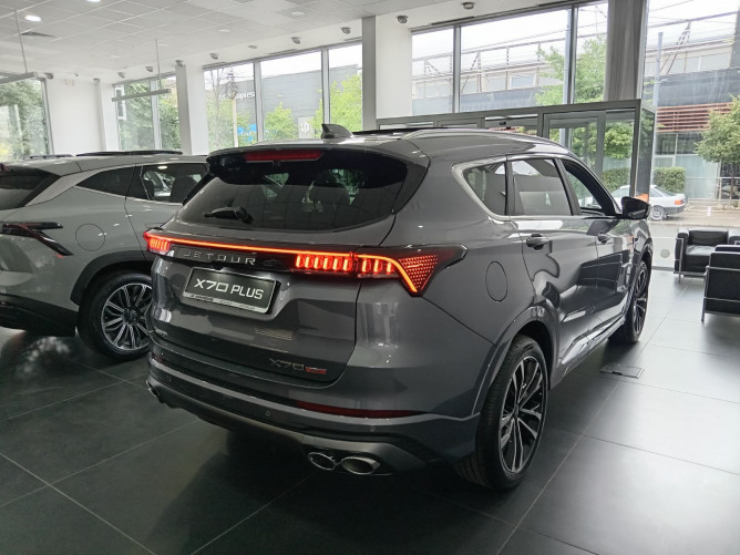 Jetour X70 Plus 1.6T 190ks 7DCT 
