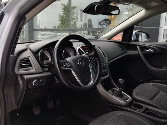 Opel Astra J 1.4 Enjoy 