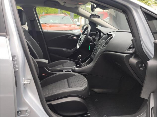Opel Astra J 1.4 Enjoy 