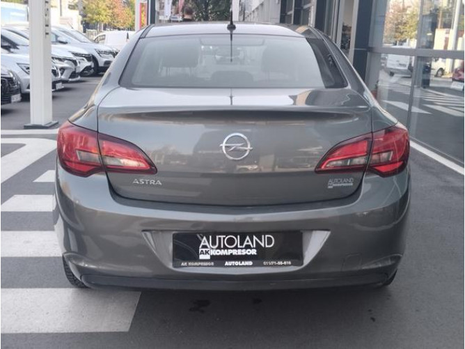 Opel Astra J 1.6 Enjoy Aut 