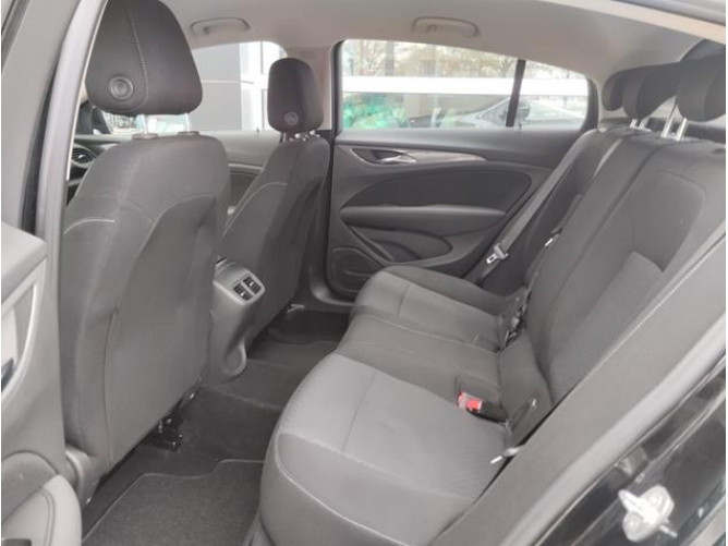 Opel Insignia 1.6 cdti Edition 