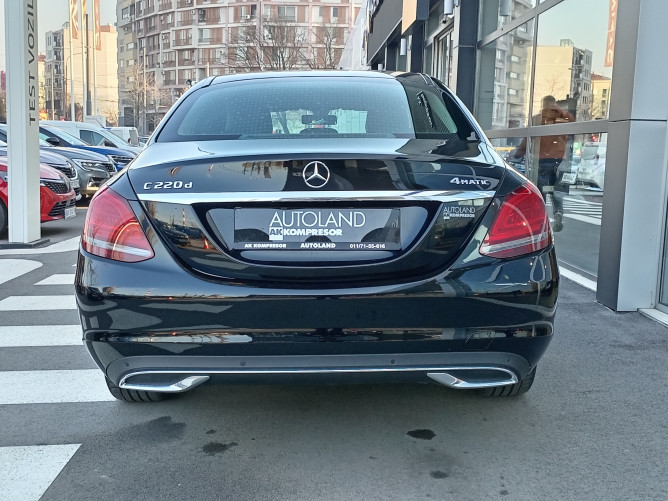 Mercedes Benz C 220 D 4MATIC 