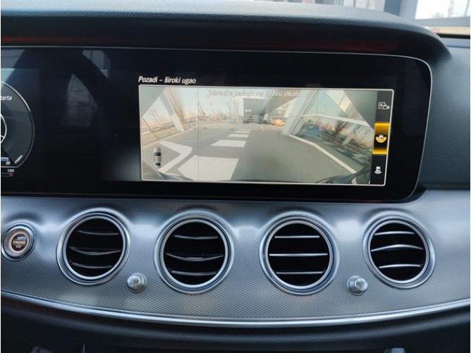 Mercedes Benz E 220 D 4MATIC 
