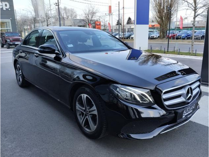 Mercedes Benz E 220 D 4MATIC 
