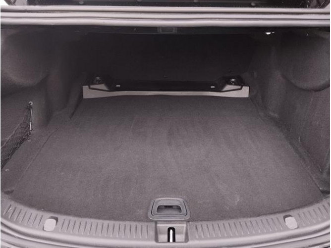 Mercedes Benz E 220 D 4MATIC 